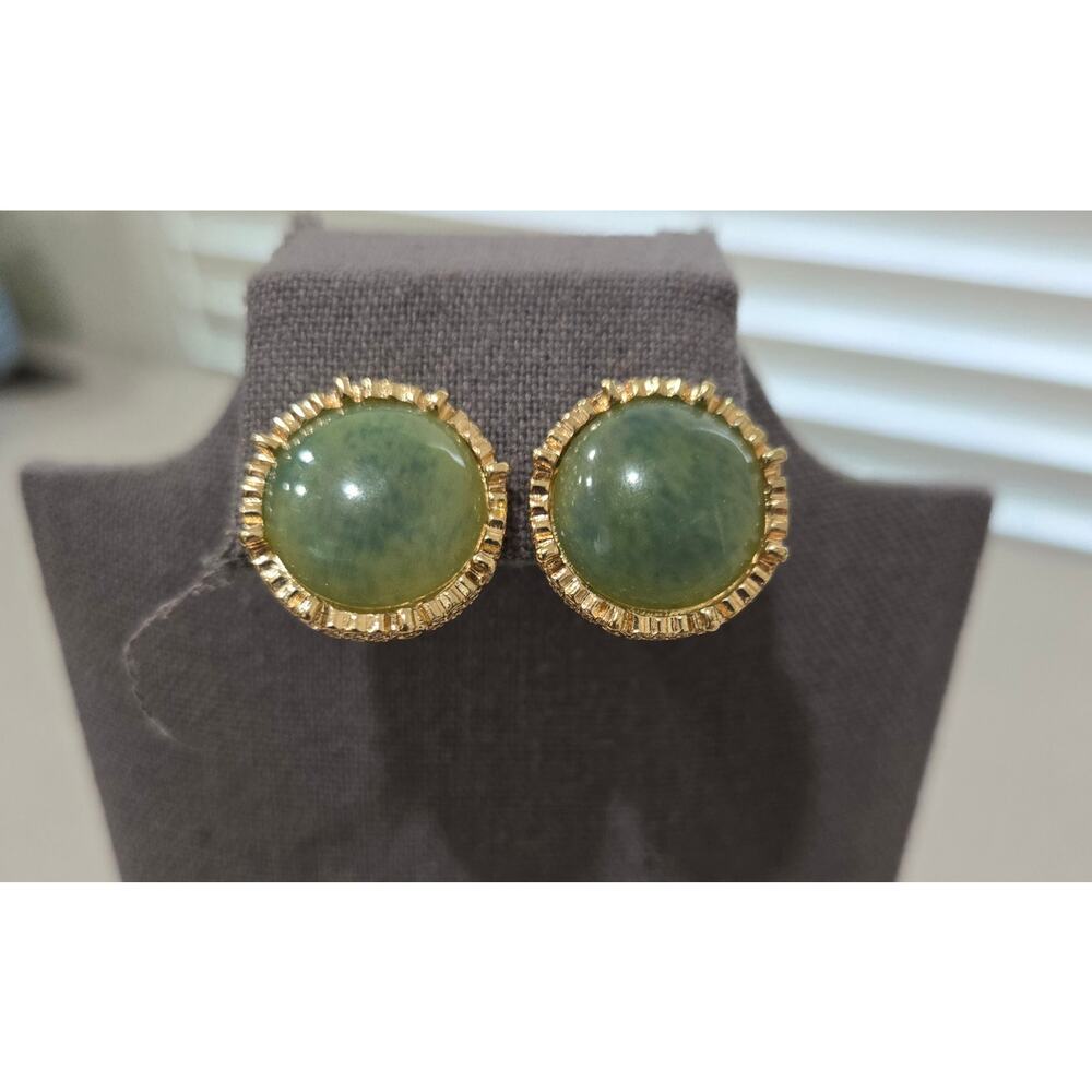 Green Stone Surrounded by Gold Metal Stud Earrings